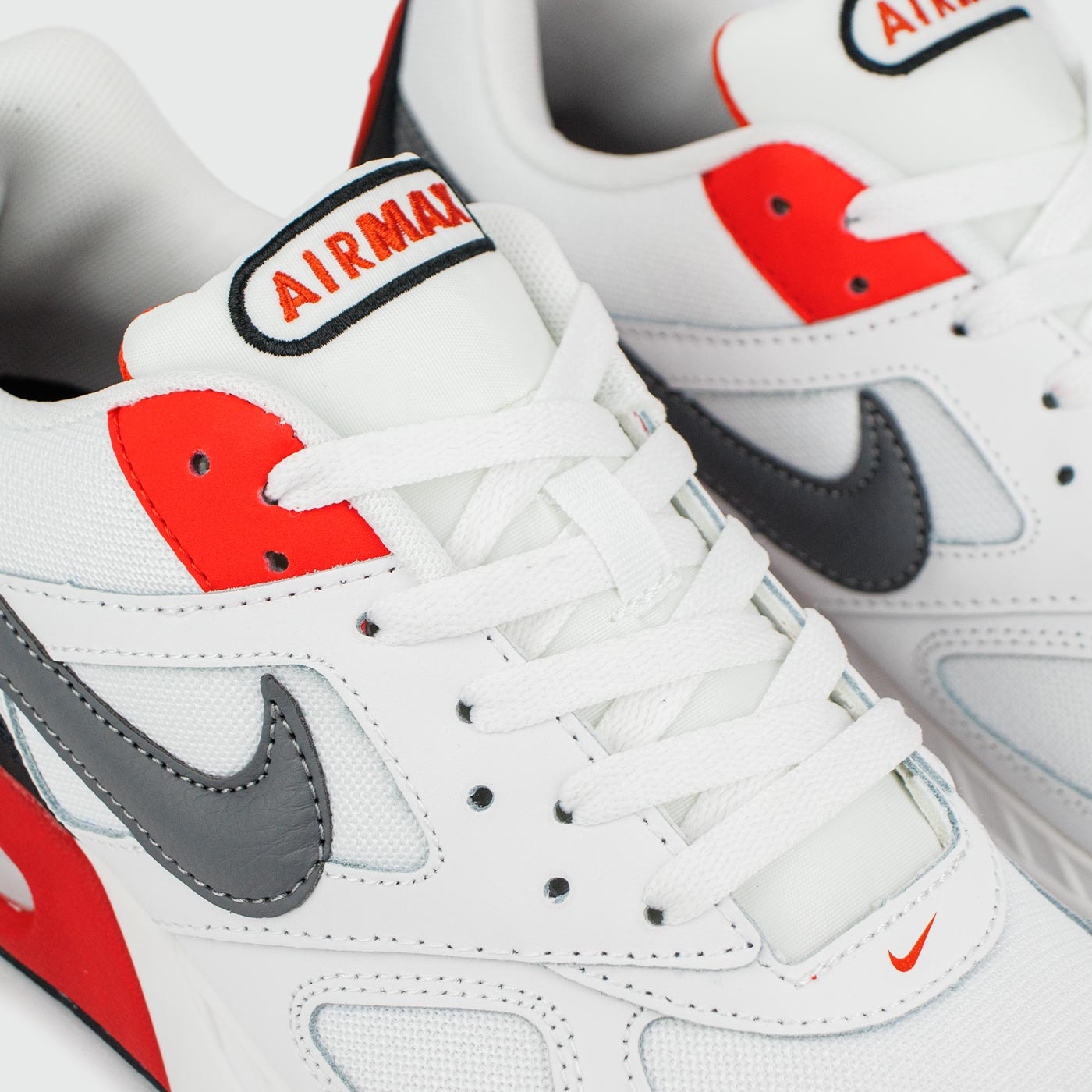 Кроссовки Nike Air Max IVO White Red Кроссовки Nike Air Max IVO White Red