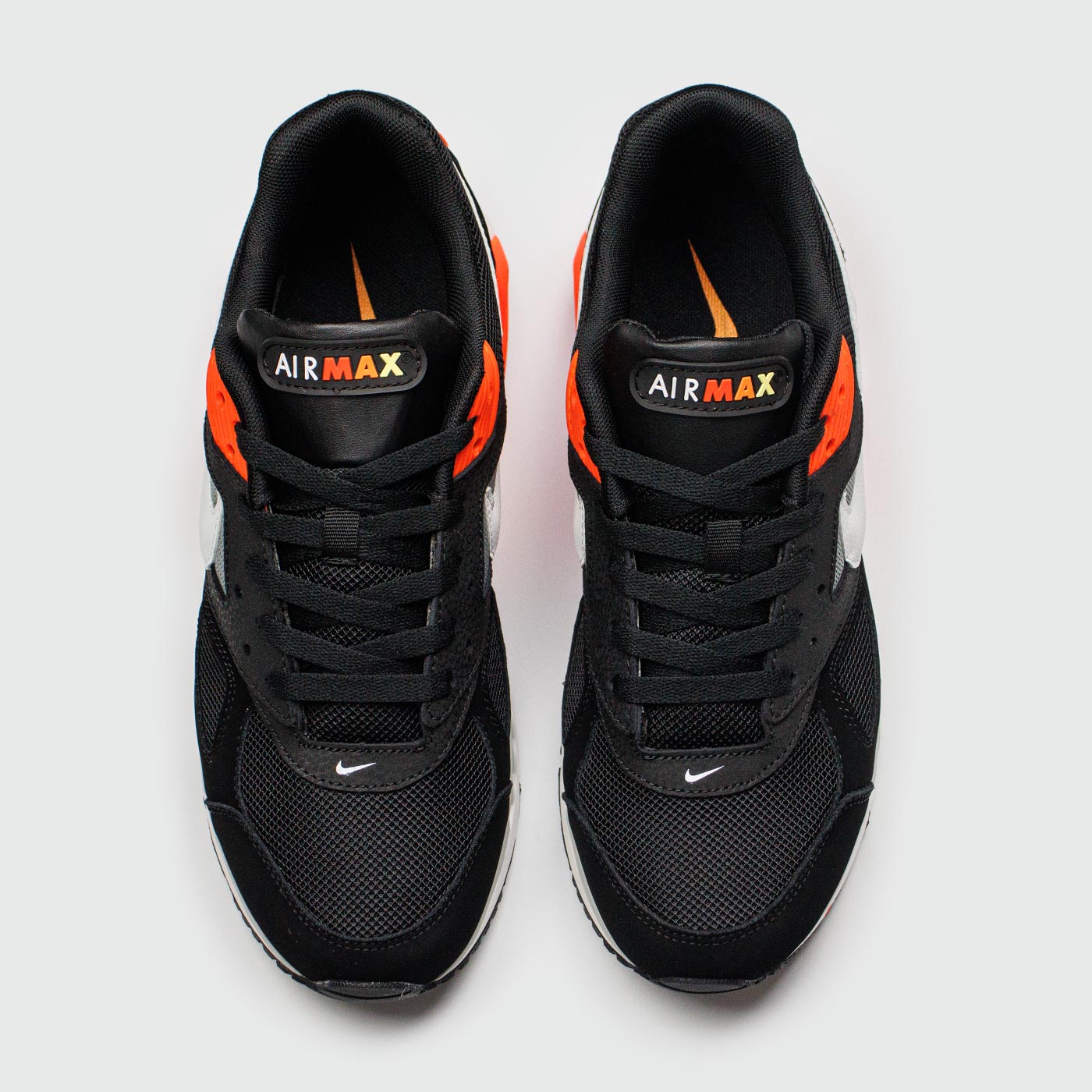 Кроссовки Nike Air Max IVO Black / Red Кроссовки Nike Air Max IVO Black / Red