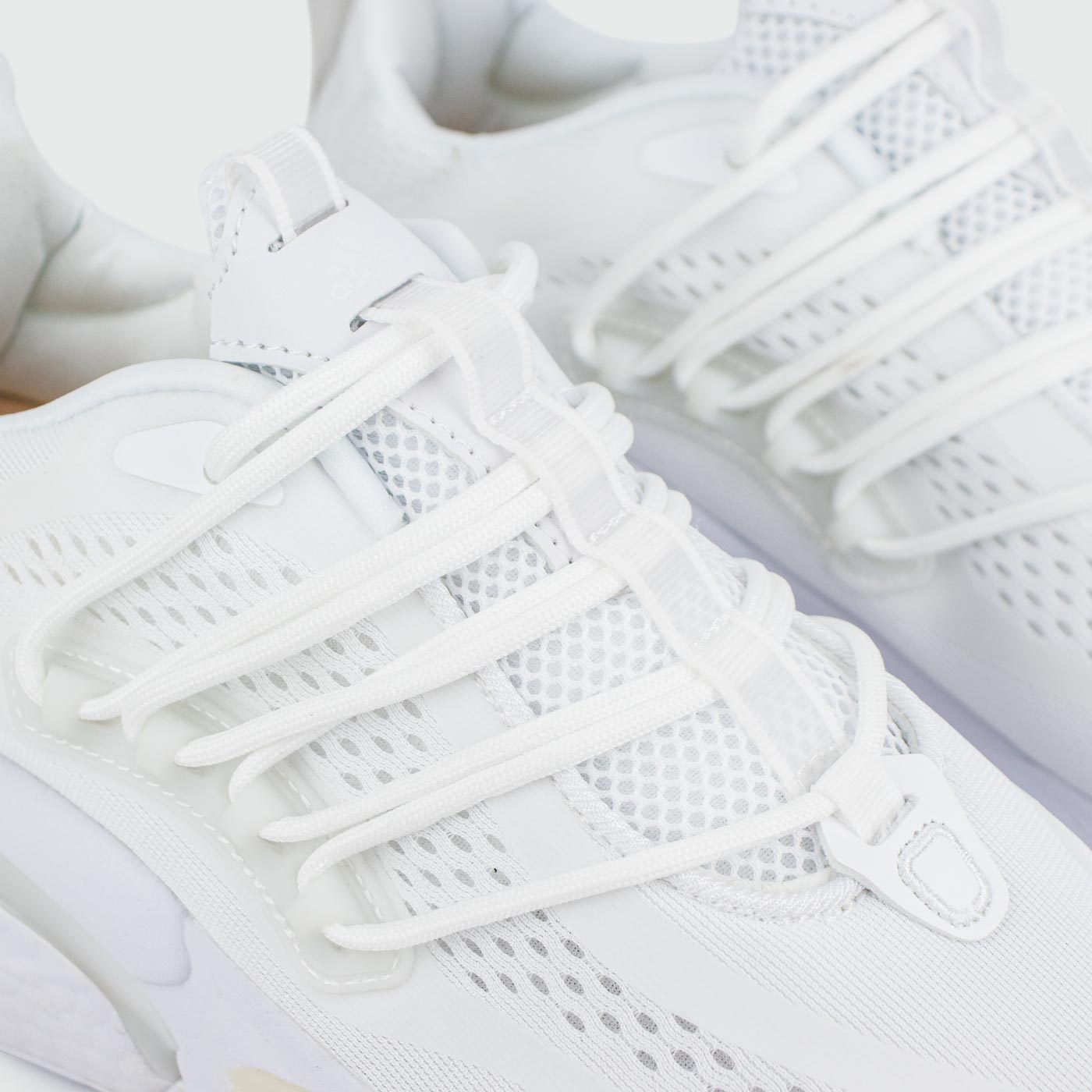 Кроссовки Adidas Alphaboost V1 White Кроссовки Adidas Alphaboost V1 White