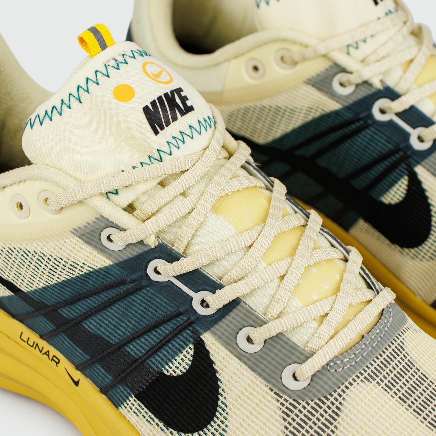 Кроссовки Nike Lunar Roam Beige Green Кроссовки Nike Lunar Roam Beige Green