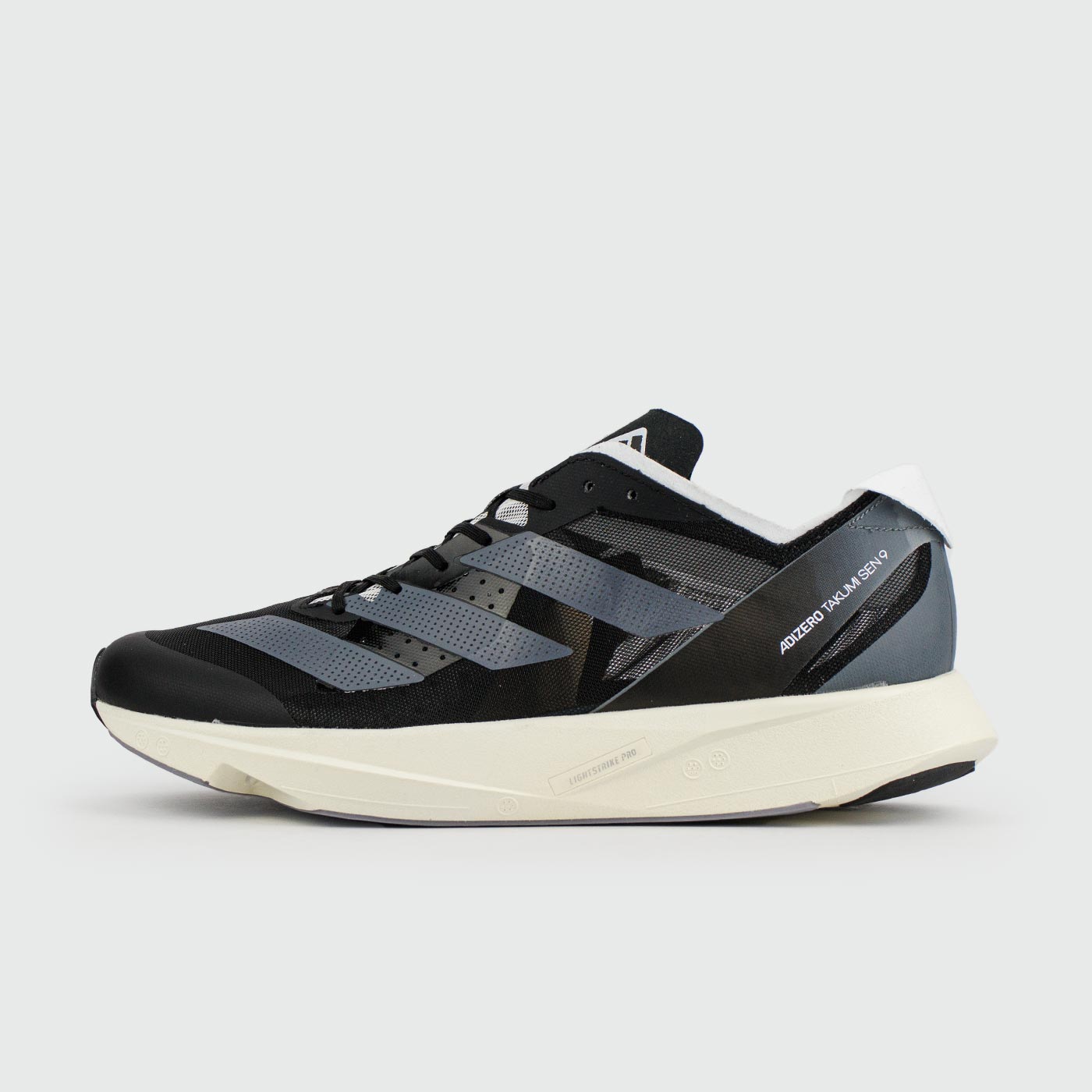 Кроссовки Adidas Adizero Takumi Sen 9 Black / White Кроссовки Adidas Adizero Takumi Sen 9 Black / White