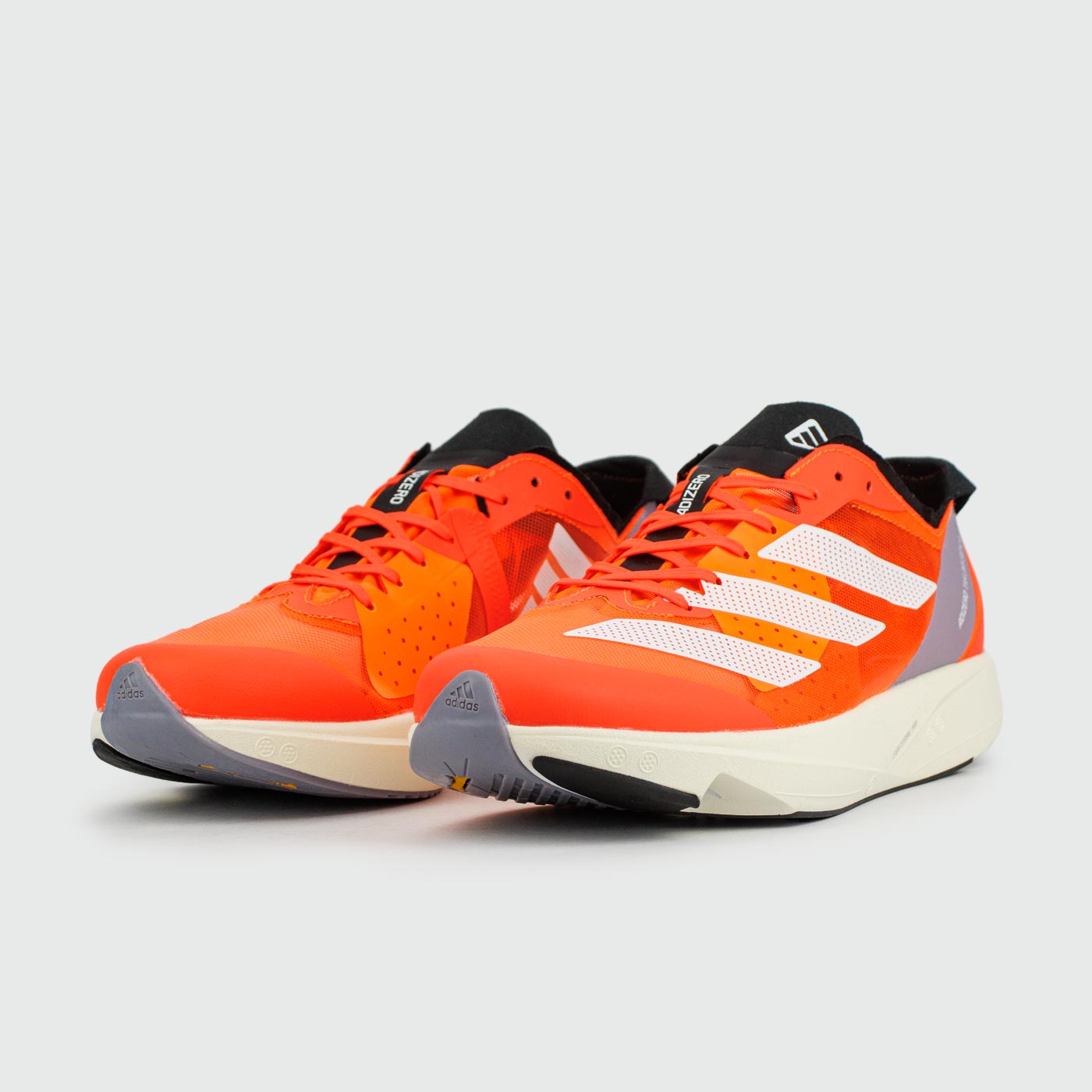Кроссовки Adidas Adizero Takumi Sen 9 Red / White Кроссовки Adidas Adizero Takumi Sen 9 Red / White
