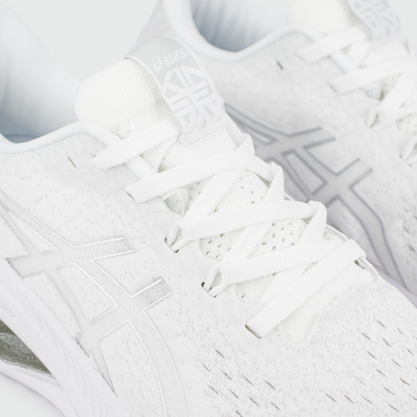 Кроссовки Asics Gel-Kinsei Max White