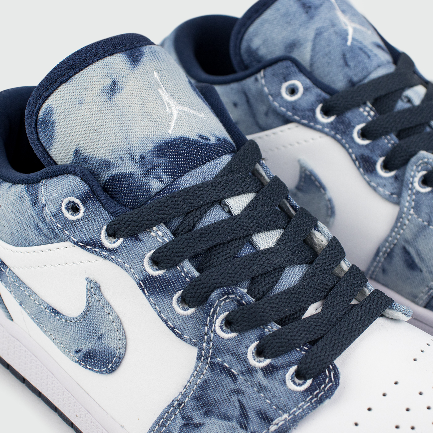 Кроссовки Nike Air Jordan 1 Low Washed Denim Wmns Кроссовки Nike Air Jordan 1 Low Washed Denim Wmns