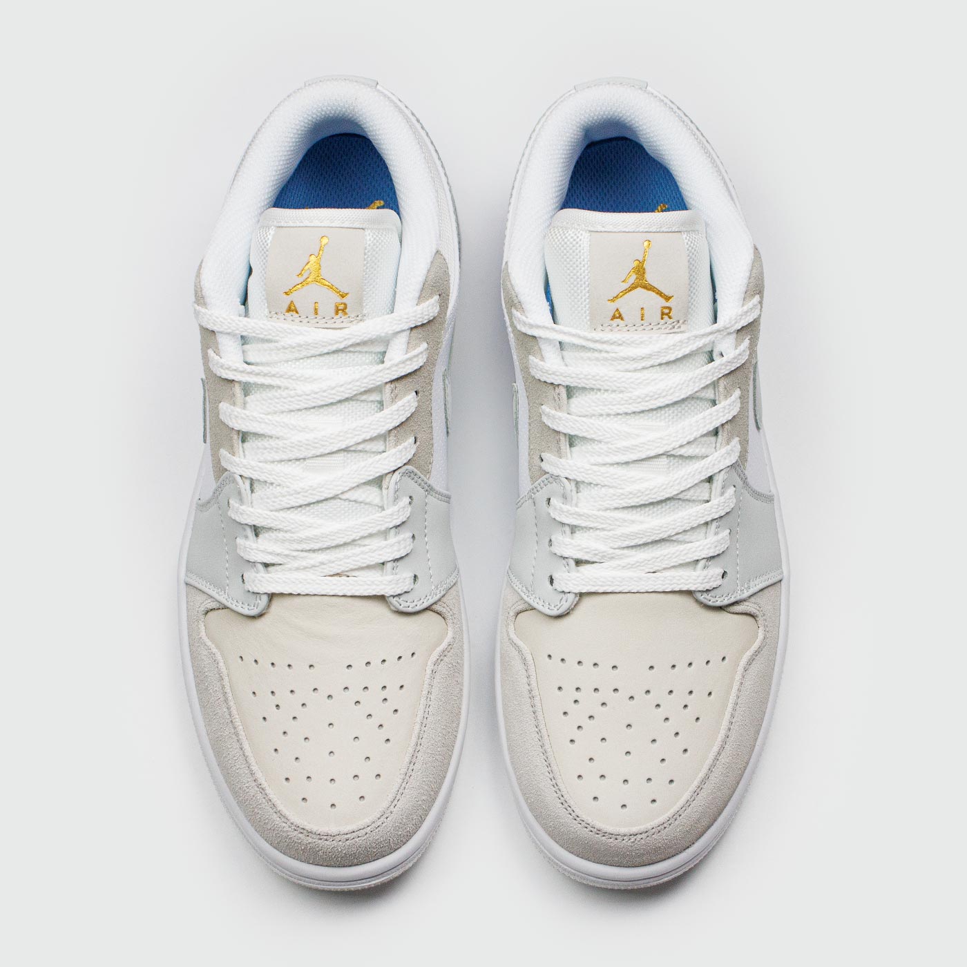 Кроссовки Nike Air Jordan 1 Low Paris Suede Wmns Кроссовки Nike Air Jordan 1 Low Paris Suede Wmns