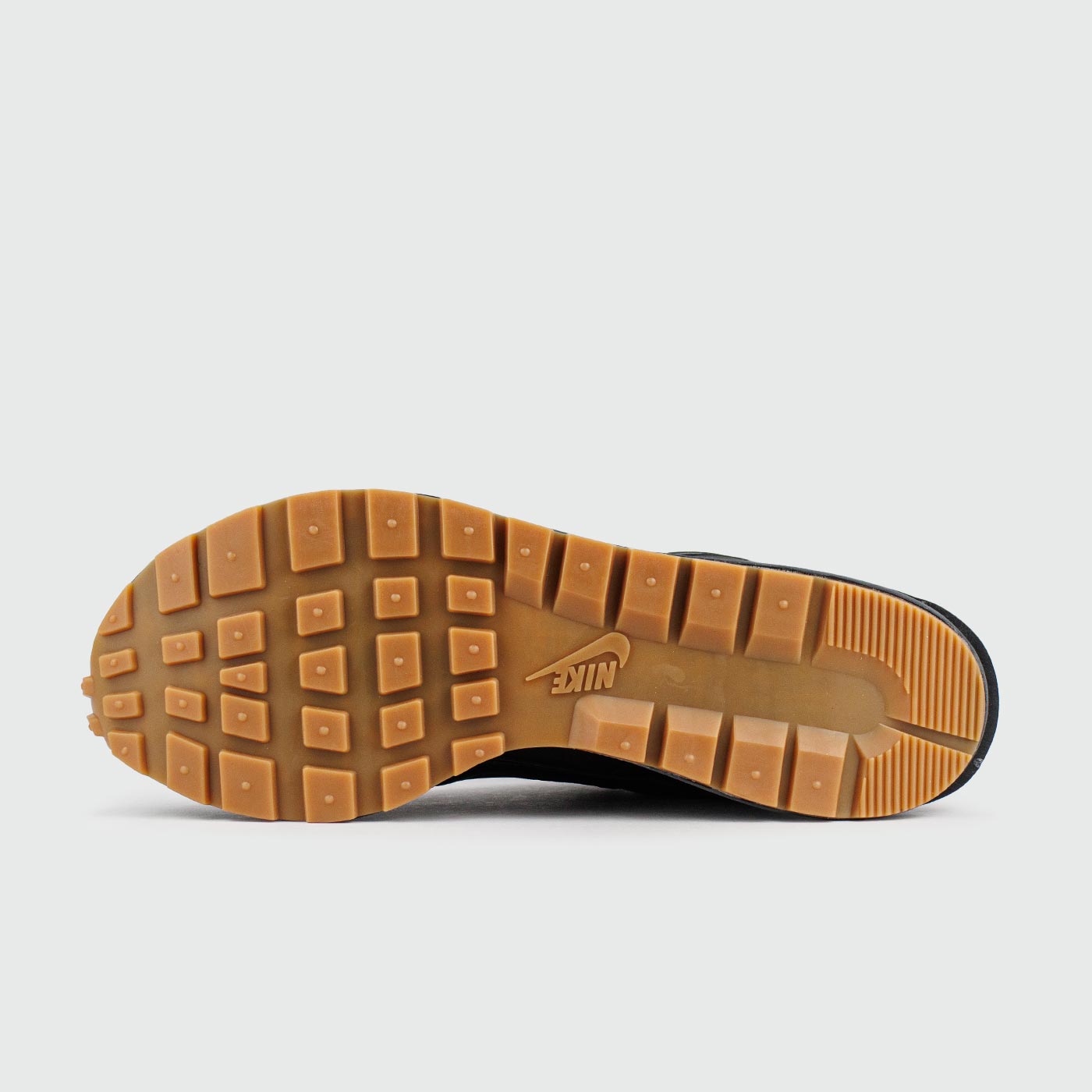 Кроссовки Nike Vapor Waffle x Sacai Black / Gum Ftwr. Wmns Кроссовки Nike Vapor Waffle x Sacai Black / Gum Ftwr. Wmns