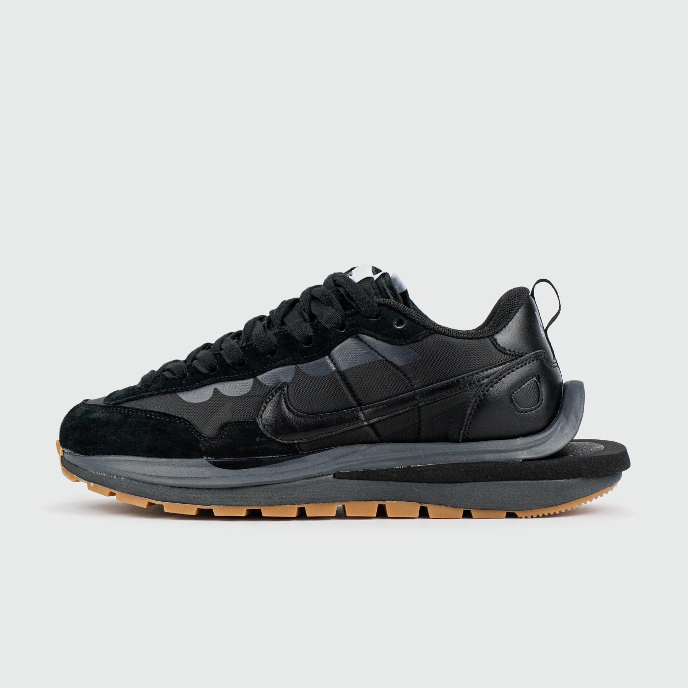 Кроссовки Nike Vapor Waffle x Sacai Black / Gum Ftwr. Wmns Кроссовки Nike Vapor Waffle x Sacai Black / Gum Ftwr. Wmns
