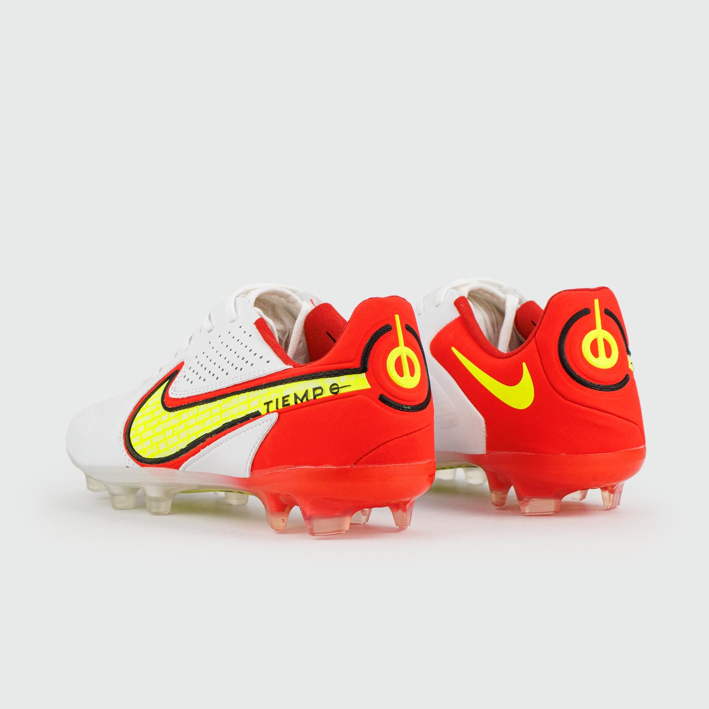 Бутсы Nike Tiempo Legend 9 Elite FG White / Red Бутсы Nike Tiempo Legend 9 Elite FG White / Red