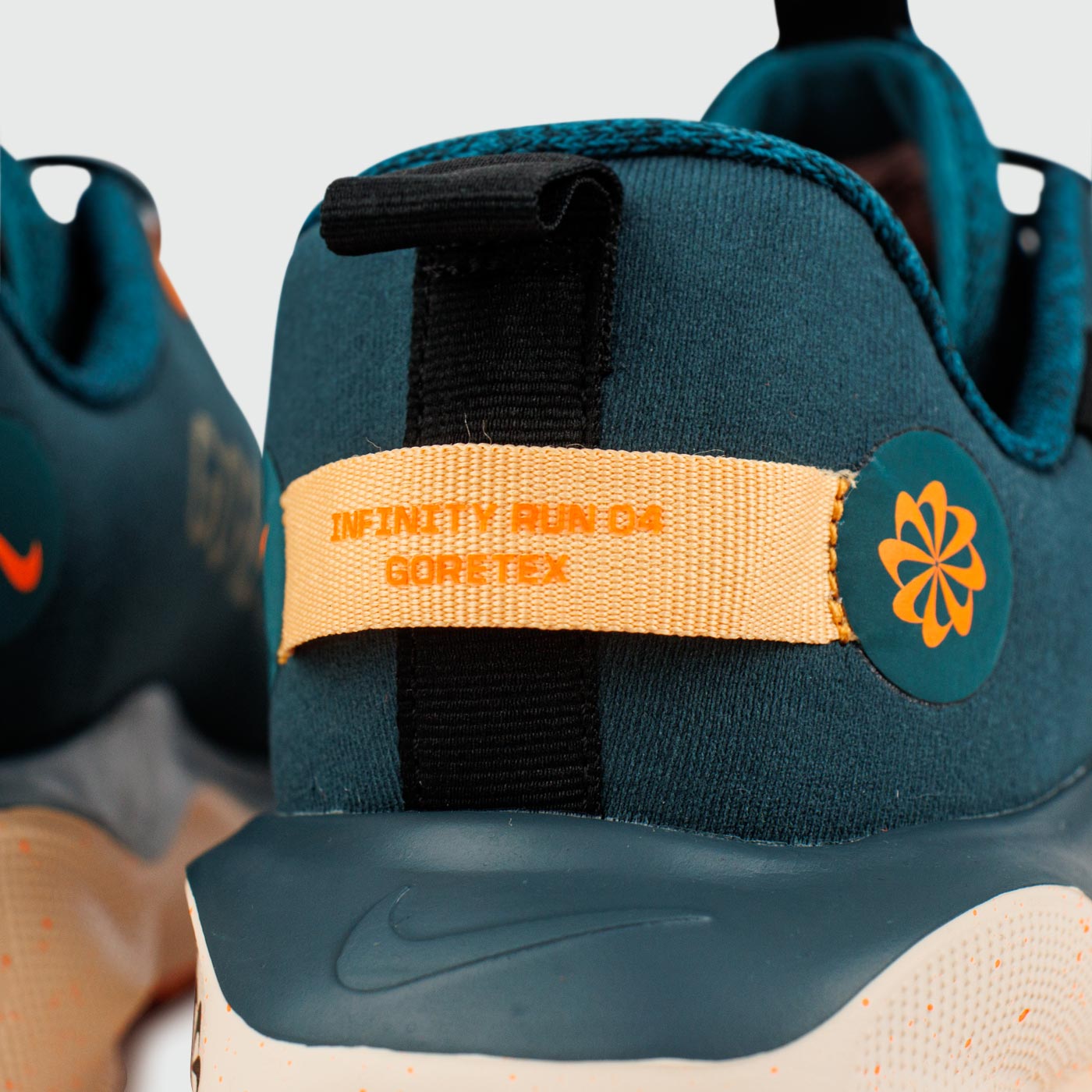 Кроссовки Nike Infinity Run 4 GORE-TEX Green Кроссовки Nike Infinity Run 4 GORE-TEX Green
