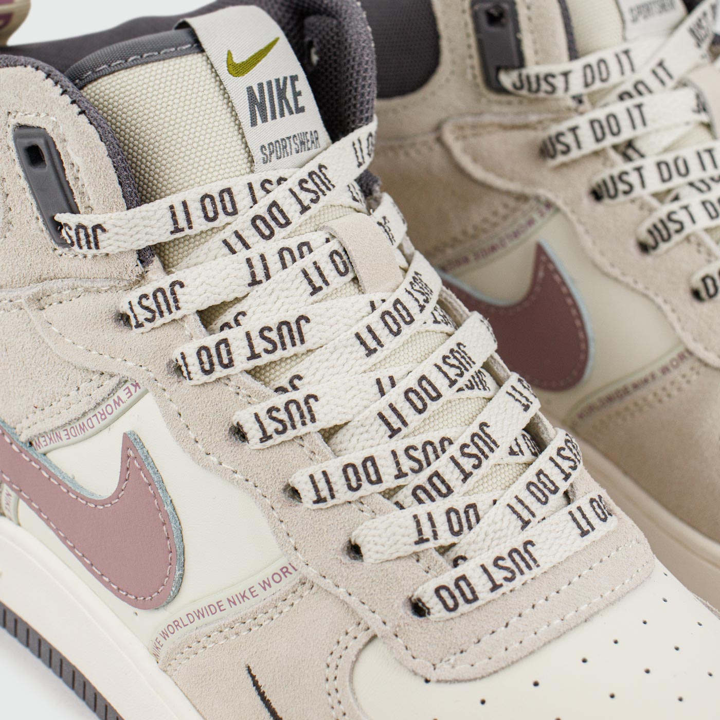 Кроссовки Nike Air Force 1 Mid Grey / Wh. with Fur Wmns Кроссовки Nike Air Force 1 Mid Grey / Wh. with Fur Wmns