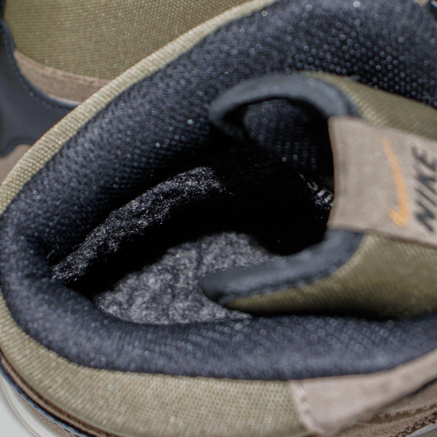 Кроссовки Nike Air Force 1 Mid Olive / Brown with Fur Кроссовки Nike Air Force 1 Mid Olive / Brown with Fur