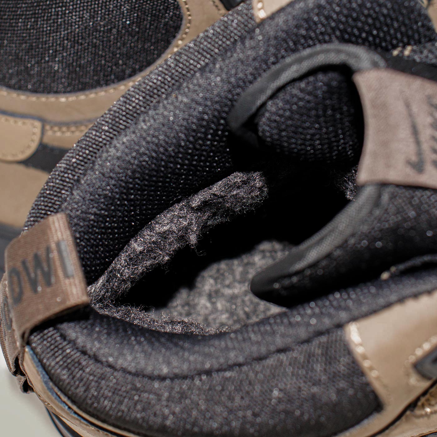 Кроссовки Nike Air Force 1 Mid Brown / Black with Fur Кроссовки Nike Air Force 1 Mid Brown / Black with Fur