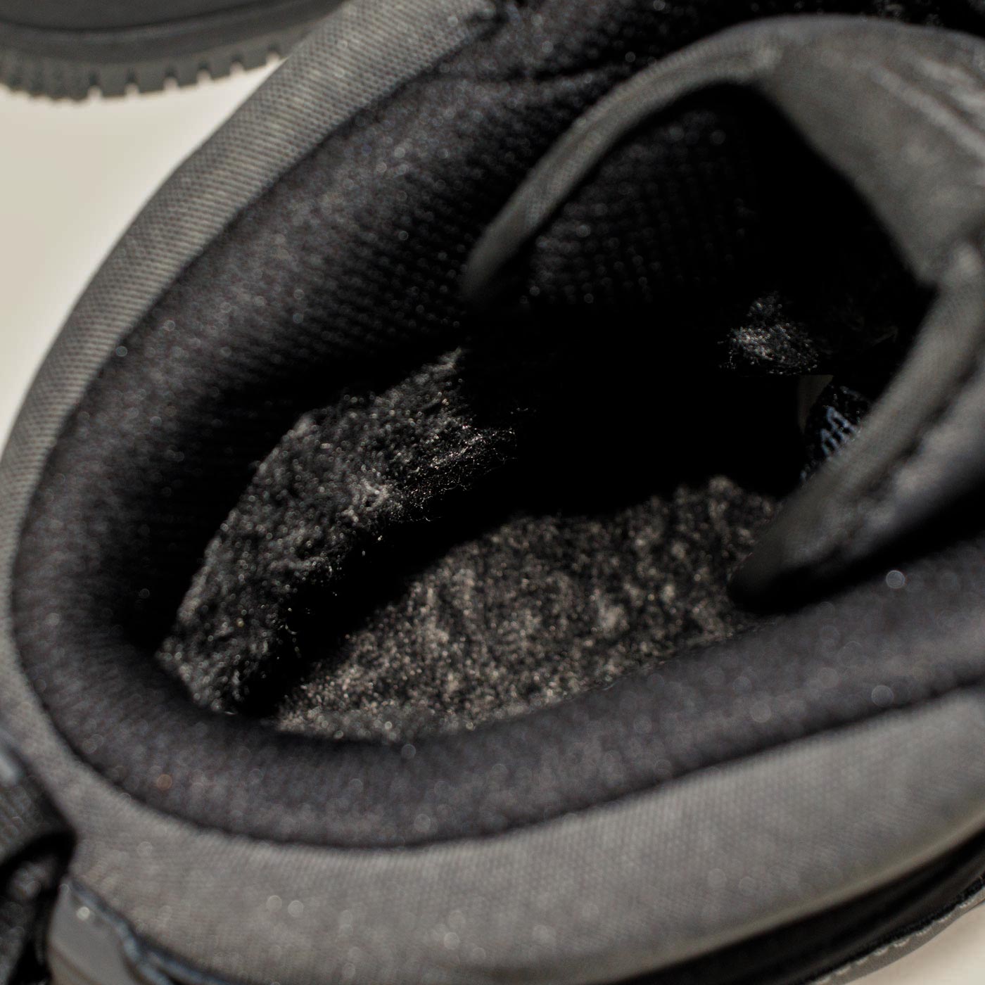 Кроссовки Nike Air Force 1 Mid Black / Grey with Fur
