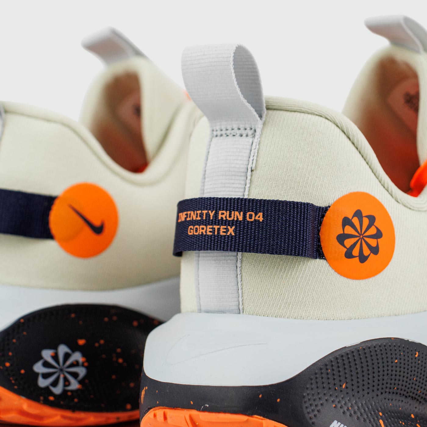 Кроссовки Nike Infinity Run 4 GORE-TEX Grey Orange Кроссовки Nike Infinity Run 4 GORE-TEX Grey Orange