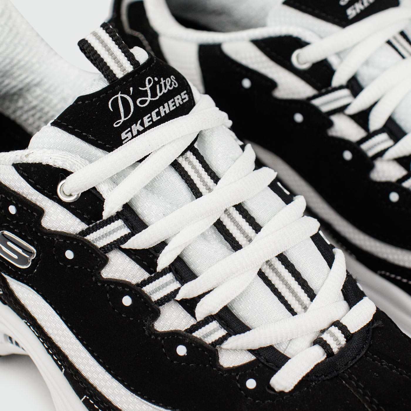 Кроссовки Skechers D'Lites Black / White Wmns Кроссовки Skechers D'Lites Black / White Wmns