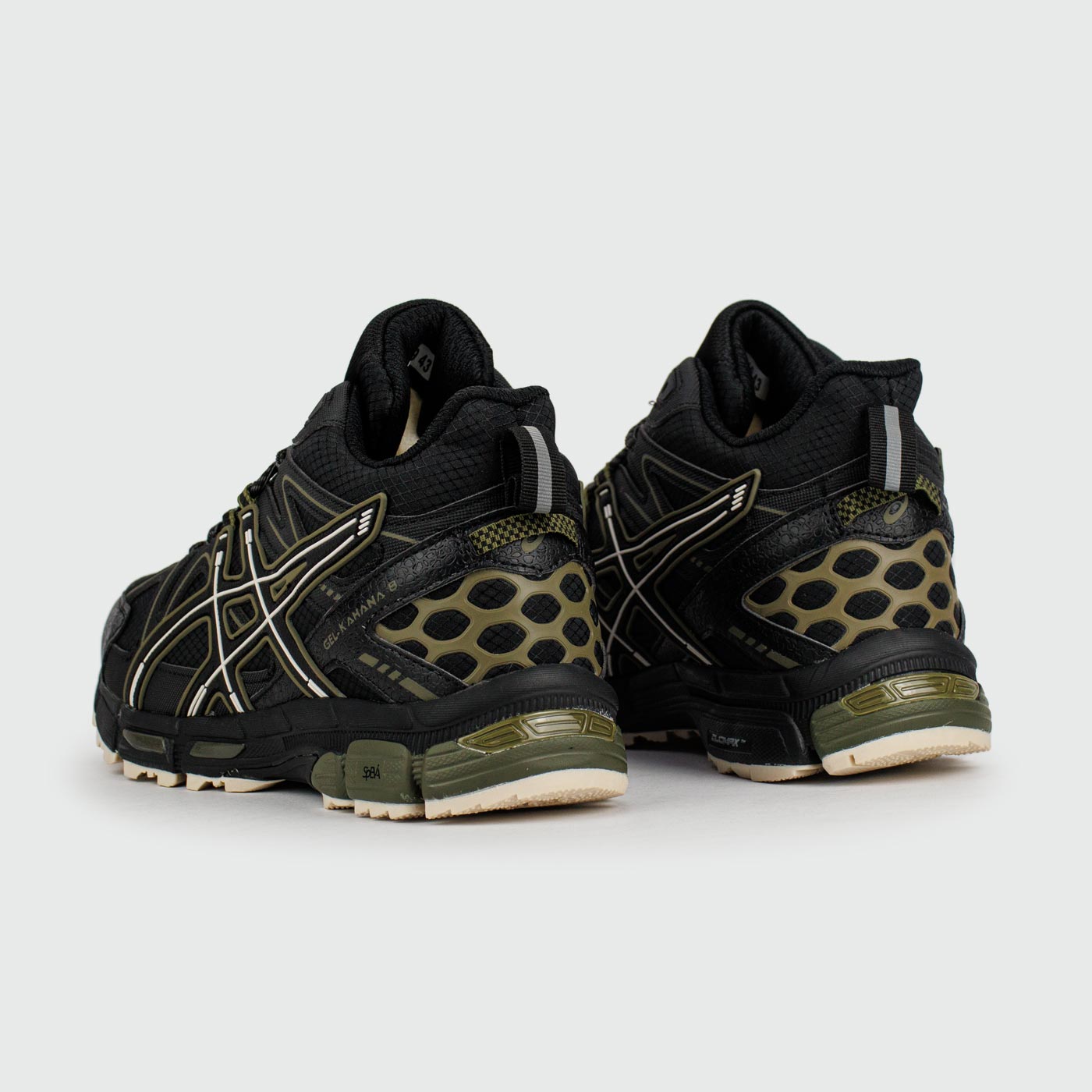 Кроссовки Asics Gel-Kahana 8 Mid Black Green with Fur