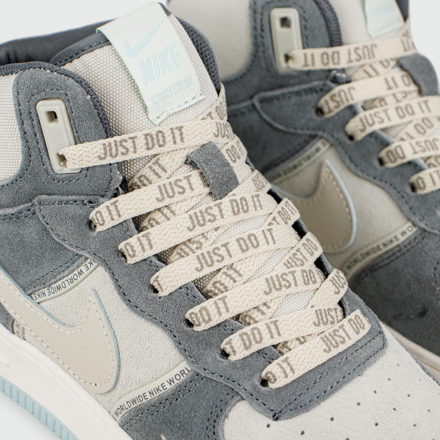 Кроссовки Nike Air Force 1 Mid Grey / White Blue Ftwr. with Fur Wmns Кроссовки Nike Air Force 1 Mid Grey / White Blue Ftwr. with Fur Wmns