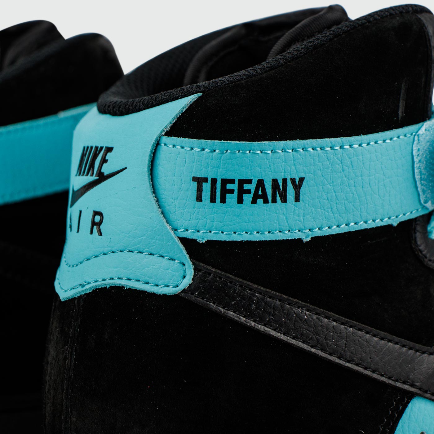 Кроссовки Nike Air Force 1 Mid Tiffany Blue Кроссовки Nike Air Force 1 Mid Tiffany Blue