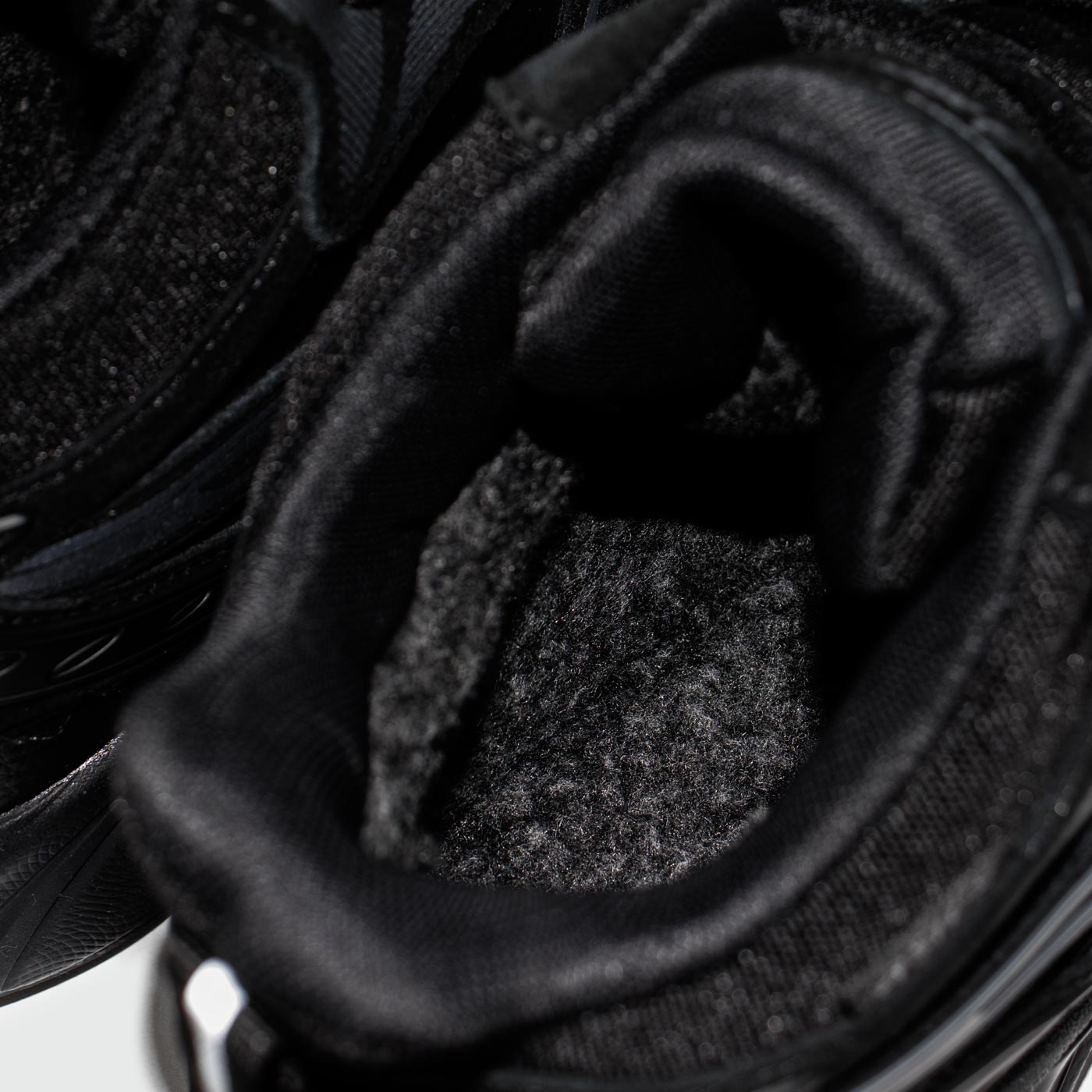 Кроссовки Asics Gel-Kayano 14 Mid Black with Fur Кроссовки Asics Gel-Kayano 14 Mid Black with Fur