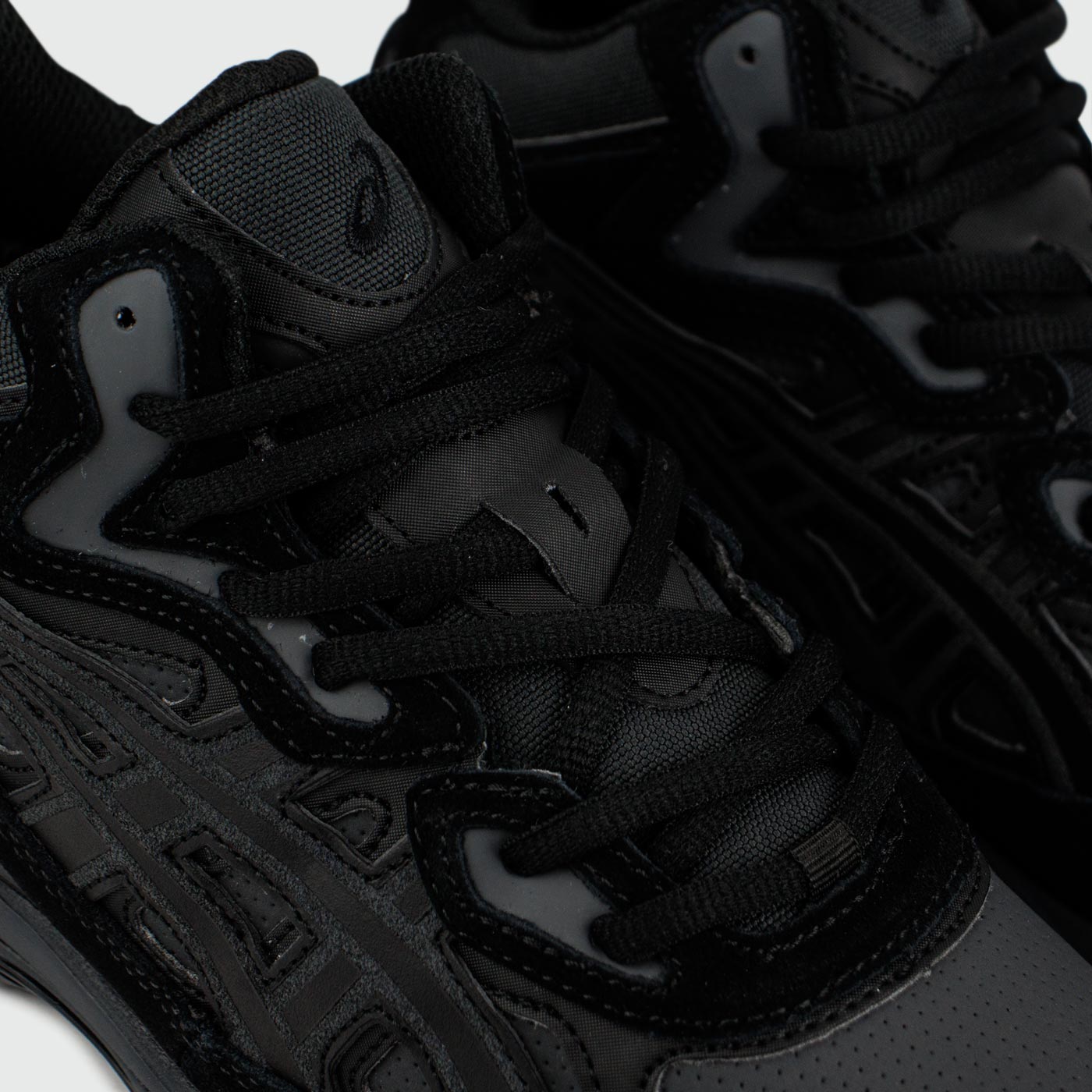 Кроссовки Asics Gel-NYC Mid Black with Fur Кроссовки Asics Gel-NYC Mid Black with Fur