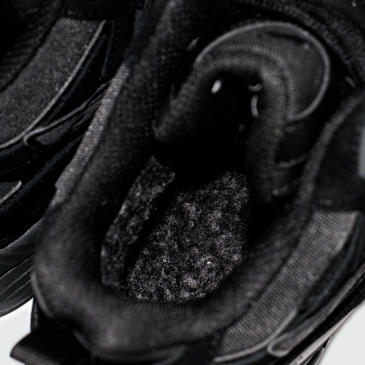 Кроссовки Asics Gel-NYC Mid Black with Fur Кроссовки Asics Gel-NYC Mid Black with Fur