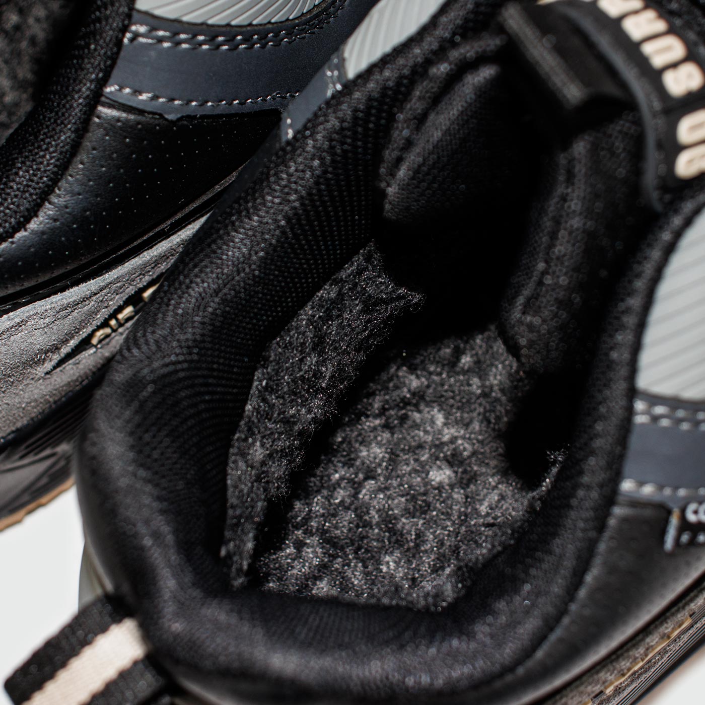 Кроссовки Nike Air Max 90 Mid Black Grey with Fur Кроссовки Nike Air Max 90 Mid Black Grey with Fur