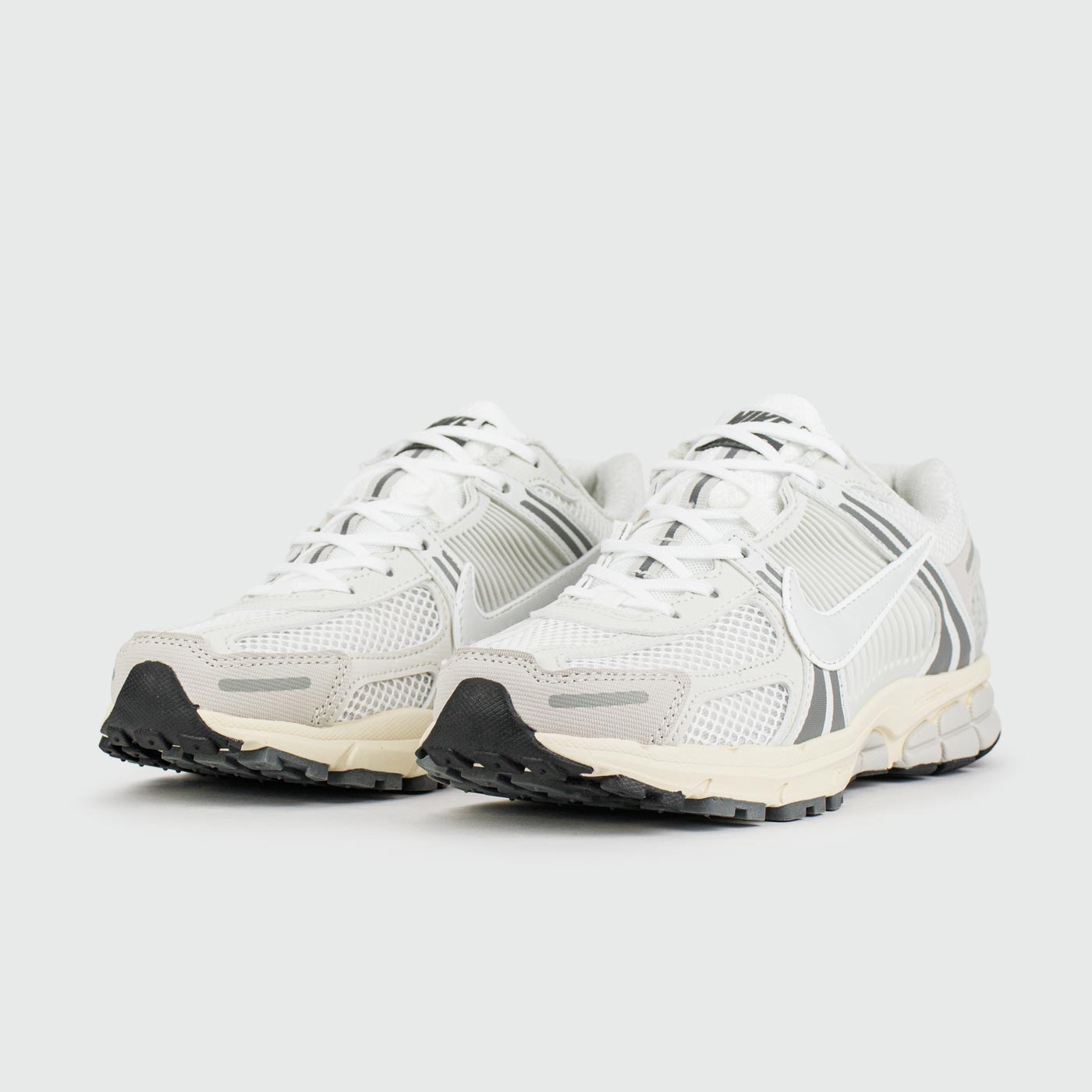 Кроссовки Nike Zoom Vomero 5 White Cream Кроссовки Nike Zoom Vomero 5 White Cream