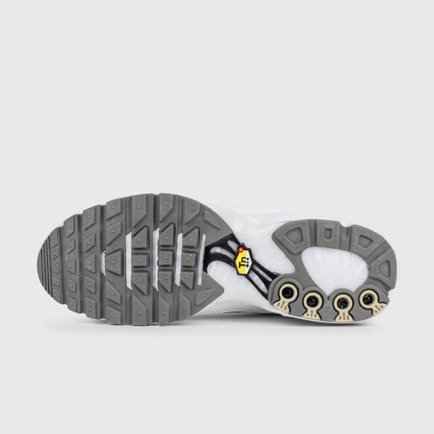 Кроссовки Nike Air Max Plus Tn x Foot Locker White Кроссовки Nike Air Max Plus Tn x Foot Locker White