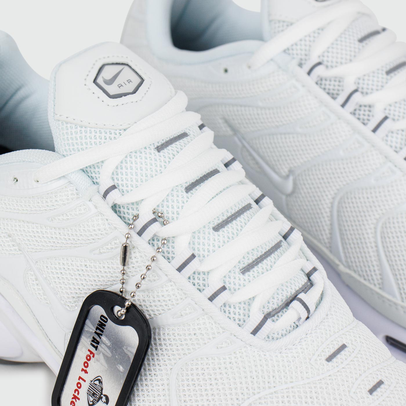 Кроссовки Nike Air Max Plus Tn x Foot Locker White Кроссовки Nike Air Max Plus Tn x Foot Locker White